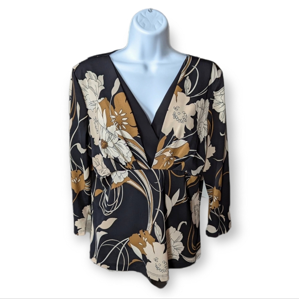 JTB Long Sleeved Top Size Large